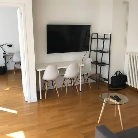6p Balcon/ Moderne Hyper Centre Apartment *